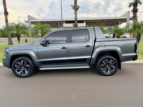 VOLKSWAGEN AMAROK 3.0 V6 TDI DIESEL EXTREME CD 4MOTION AUTOMÁTICO